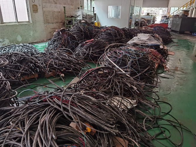 ���|����